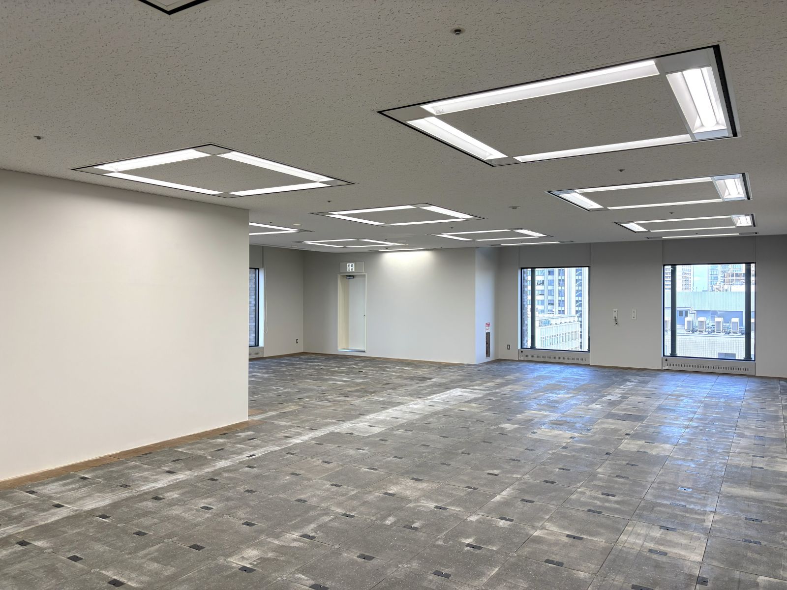 10階 区画B 室内